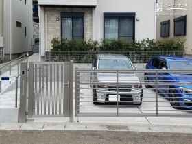 カーゲートに合わせて門まわりもリフォーム