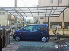 しっかりとした安定感で、大切なお車をお守りするカーポート: